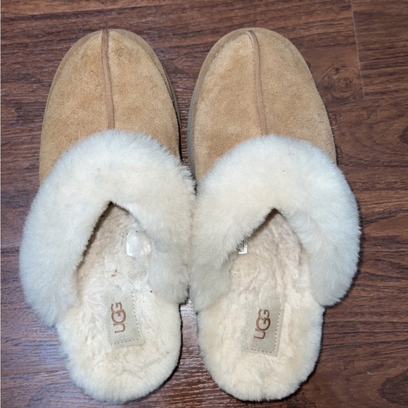UGG platform slippers - Picture 1 of 4